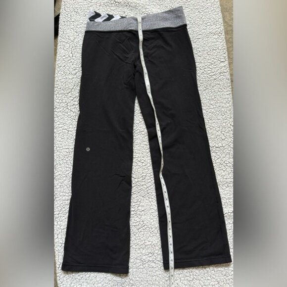 Lululemon Athletica Lulu Astro Pants Regular Length Dot Size 10 Black White Yoga - Picture 15 of 16